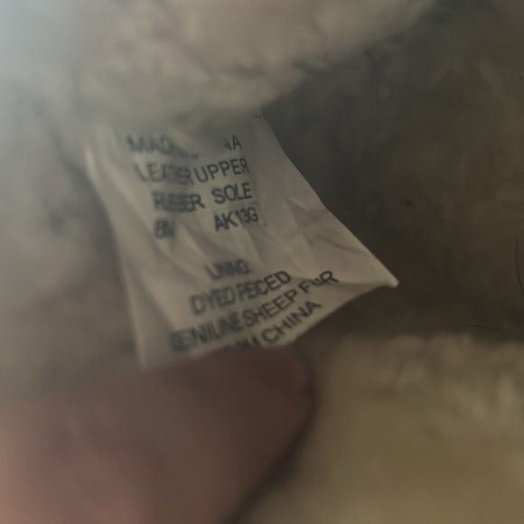 MK brown Winter booties w/ gold hardware size 8: Leather, rubber sole, sheep fur - Picture 3 of 5